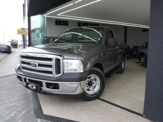 FORD F-250 4.2 XLT 4X2 CS TURBO DIESEL 2P MANUAL FORD F-250 4.2 XLT 4X2 CS TURBO DIESEL 2P MANUAL